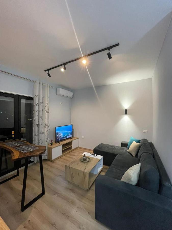 Center Tirana Goldi Apartment ภายนอก รูปภาพ